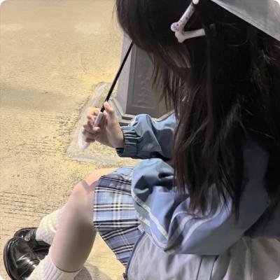 婚头转向海报